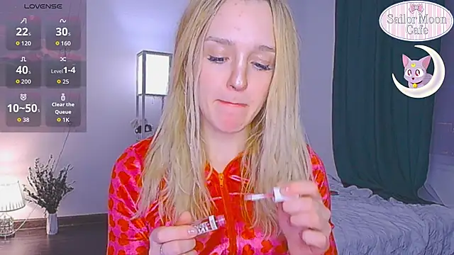 sailormoon666  online show from April 9, 10:26 pm