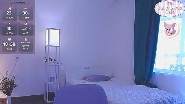 sailormoon666  online show from April 10, 10:42 am