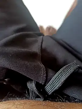 Snapshot of Harishtamil26 chatting on February 17, 4:20 am Harishtamil26 online show from February 17, 4:20 am