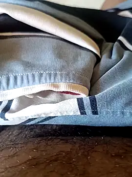 Snapshot of Harishtamil26 chatting on February 23, 4:10 am Harishtamil26 online show from February 23, 4:10 am