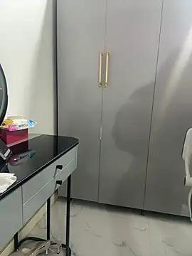 Snapshot of Llabi2k chatting on March 1, 8:00 pm Llabi2k online show from March 1, 8:00 pm