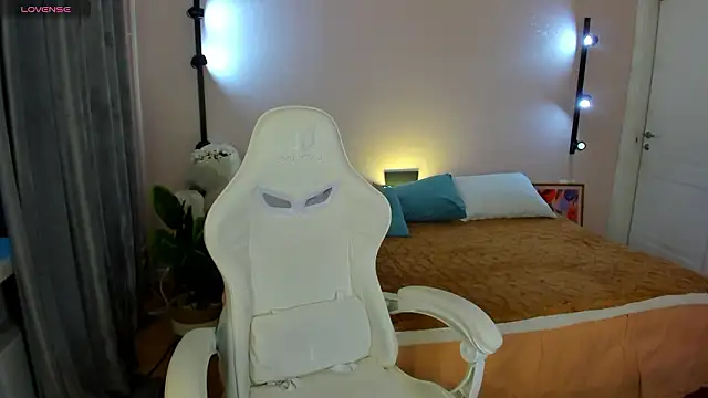 pinky beby online show from February 18, 10:22 am