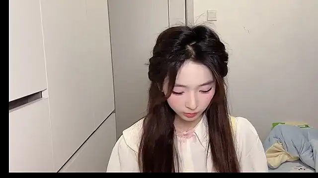 Snapshot of 1X-NanNan chatting on January 19, 1:37 pm 1X-NanNan online show from January 19, 1:37 pm