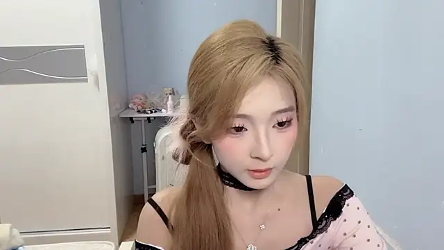 Snapshot of 1X-NanNan chatting on March 8, 12:31 pm 1X-NanNan online show from March 8, 12:31 pm