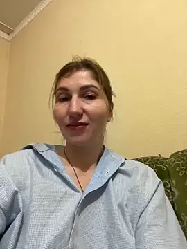 Snapshot of _Crystal_2 chatting on January 19, 4:11 pm Crystal 2 online show from January 19, 4:11 pm