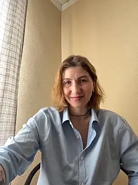 Snapshot of _Crystal_2 chatting on February 3, 8:52 am Crystal 2 online show from February 3, 8:52 am