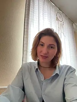 Snapshot of _Crystal_2 chatting on February 7, 1:26 pm Crystal 2 online show from February 7, 1:26 pm