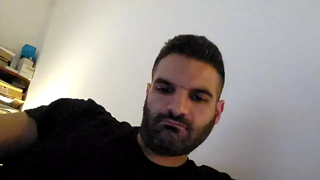 Snapshot of marios87xxl chatting on March 29, 8:25 am marios87xxl online show from March 29, 8:25 am