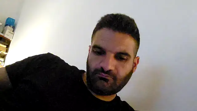 Snapshot of marios87xxl chatting on March 29, 10:32 pm marios87xxl online show from March 29, 10:32 pm