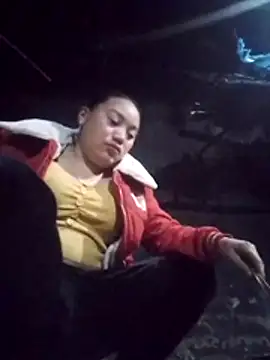 LingLing002 online show from January 13, 9:31 pm