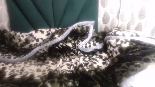 Nellybba online show from March 8, 4:22 pm