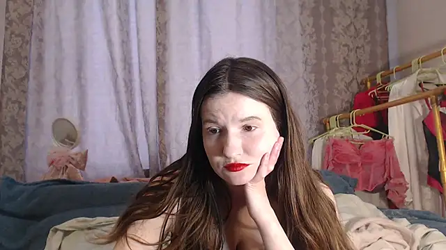 RileySteeele online show from April 25, 9:45 am