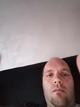 Snapshot of Ivan9999k chatting on February 25, 5:50 am Ivan9999k online show from February 25, 5:50 am