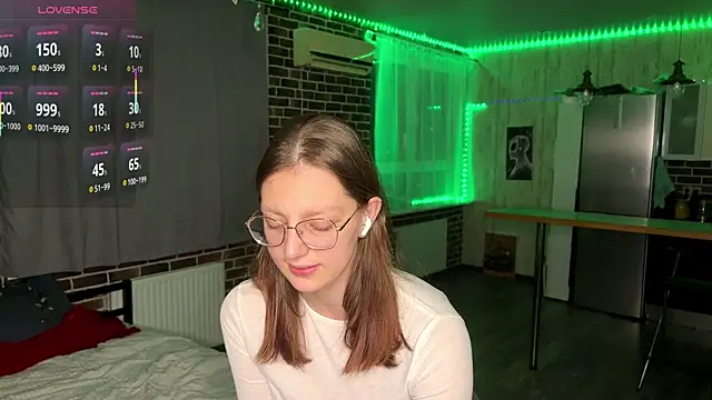 ChrisAmott online show from February 27, 4:07 pm