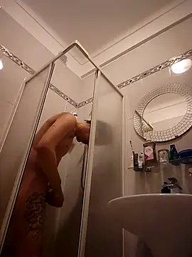 Snapshot of rodrigovianacastelo chatting on January 14, 12:33 pm rodrigovianacastelo online show from January 14, 12:33 pm