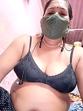 Snapshot of gessydiy chatting on July 23, 4:49 pm gessydiy online show from July 23, 4:49 pm