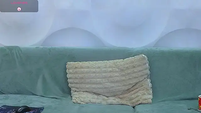 Snapshot of Sinderelka chatting on January 14, 8:53 am Sinderelka online show from January 14, 8:53 am