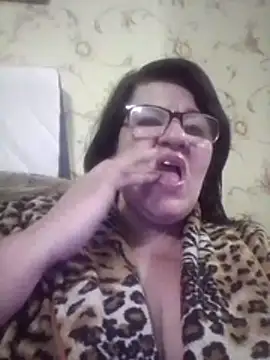 NysiOlsen online show from March 3, 4:57 pm