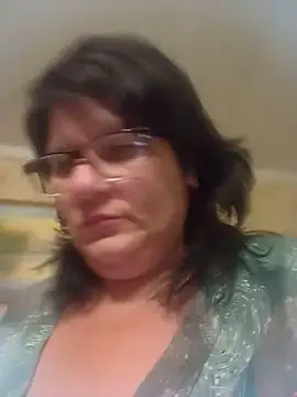 Snapshot of NysiOlsen chatting on May 31, 6:31 pm NysiOlsen online show from May 31, 6:31 pm
