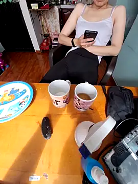 Snapshot of TWOLOVE16 chatting on April 29, 2:10 pm TWOLOVE16 online show from April 29, 2:10 pm