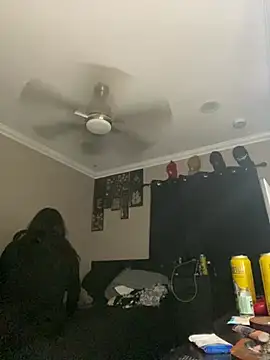 Snapshot of Divin3369 chatting on March 14, 4:29 am Divin3369 online show from March 14, 4:29 am