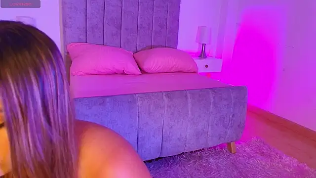 Lucy Carson  online show from April 17, 3:42 am