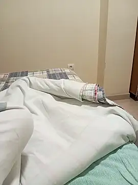 Roberrr69 online show from January 13, 12:49 am