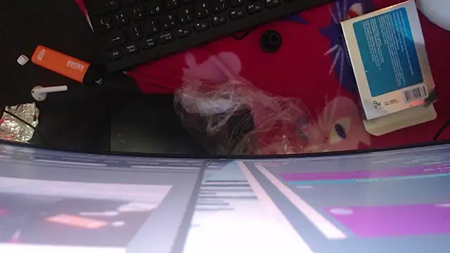 Loriiiany online show from March 2, 7:15 am