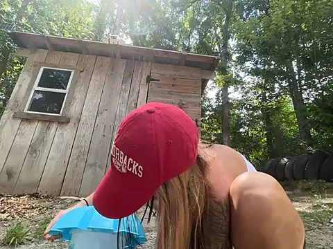 tastemecaroline online show from June 5, 8:14 pm
