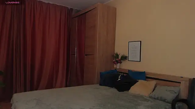 Snapshot of FireWater6 chatting on February 2, 8:24 am FireWater6 online show from February 2, 8:24 am