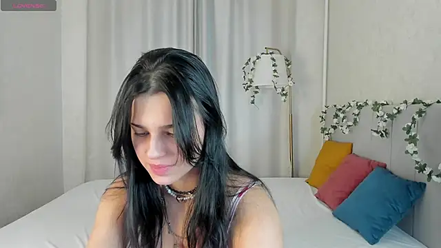 Snapshot of Leslie_Wholsh chatting on February 12, 2:28 am Leslie Wholsh online show from February 12, 2:28 am