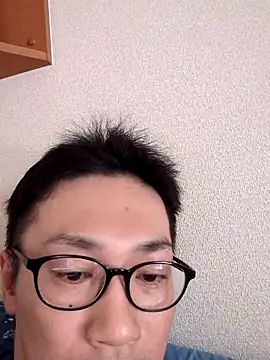 Snapshot of bobochandesu chatting on May 17, 7:28 am bobochandesu online show from May 17, 7:28 am