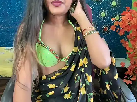 Brown-beauty online show from June 25, 1:04 pm