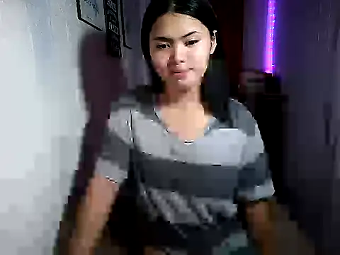 Snapshot of BigCockSummer chatting on January 19, 1:53 am BigCockSummer online show from January 19, 1:53 am