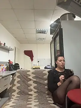 Snapshot of _Mila_Love chatting on January 31, 7:11 pm Mila Love online show from January 31, 7:11 pm