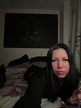 Snapshot of _Mila_Love chatting on February 24, 3:54 pm Mila Love online show from February 24, 3:54 pm