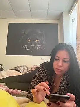 Snapshot of _Mila_Love chatting on March 6, 8:44 am Mila Love online show from March 6, 8:44 am