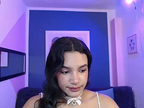 Nyxx Velariia online show from February 4, 1:28 pm