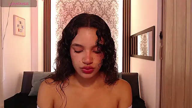 Nyxx Velariia online show from March 12, 2:34 pm