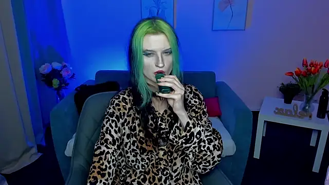 ToxicKittyy online show from January 15, 2:43 pm