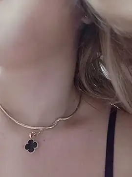 Snapshot of OrianaNorth chatting on March 2, 7:15 am OrianaNorth online show from March 2, 7:15 am