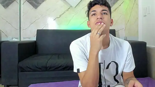 ALEX KEITH26 online show from March 22, 8:01 pm