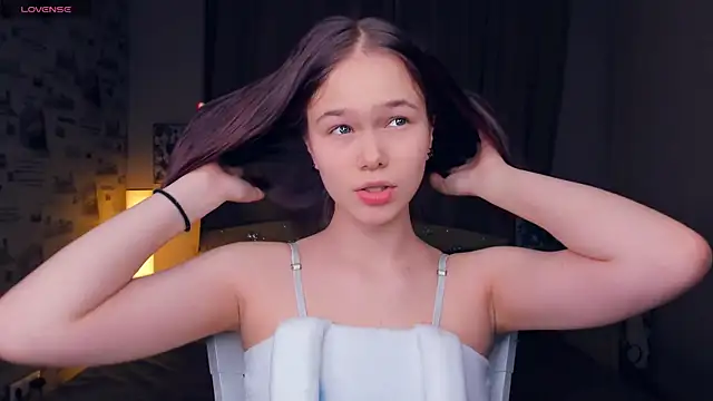 OwlLynn online show from January 16, 8:07 am