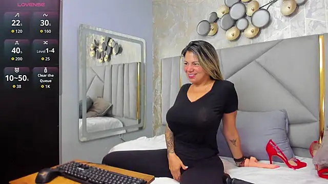 Snapshot of Gabby_santos_ chatting on April 15, 11:50 am Gabby santos online show from April 15, 11:50 am