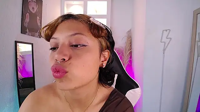 melodyy as online show from March 20, 1:38 pm