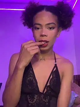 Snapshot of julietha_sexy chatting on February 23, 10:01 am julietha sexy online show from February 23, 10:01 am