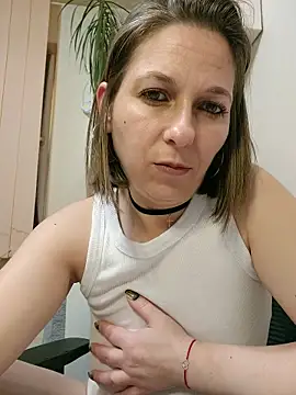 AdaJoy online show from April 5, 1:19 pm