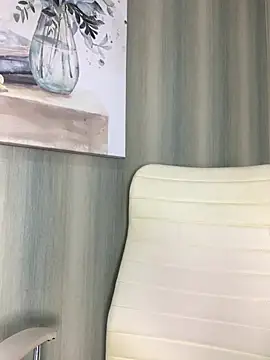 Diosa Pink online show from February 6, 7:39 pm