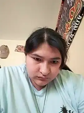 LauraHorny69 online show from June 14, 8:33 pm