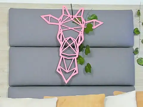 alannawillde online show from January 15, 11:26 am